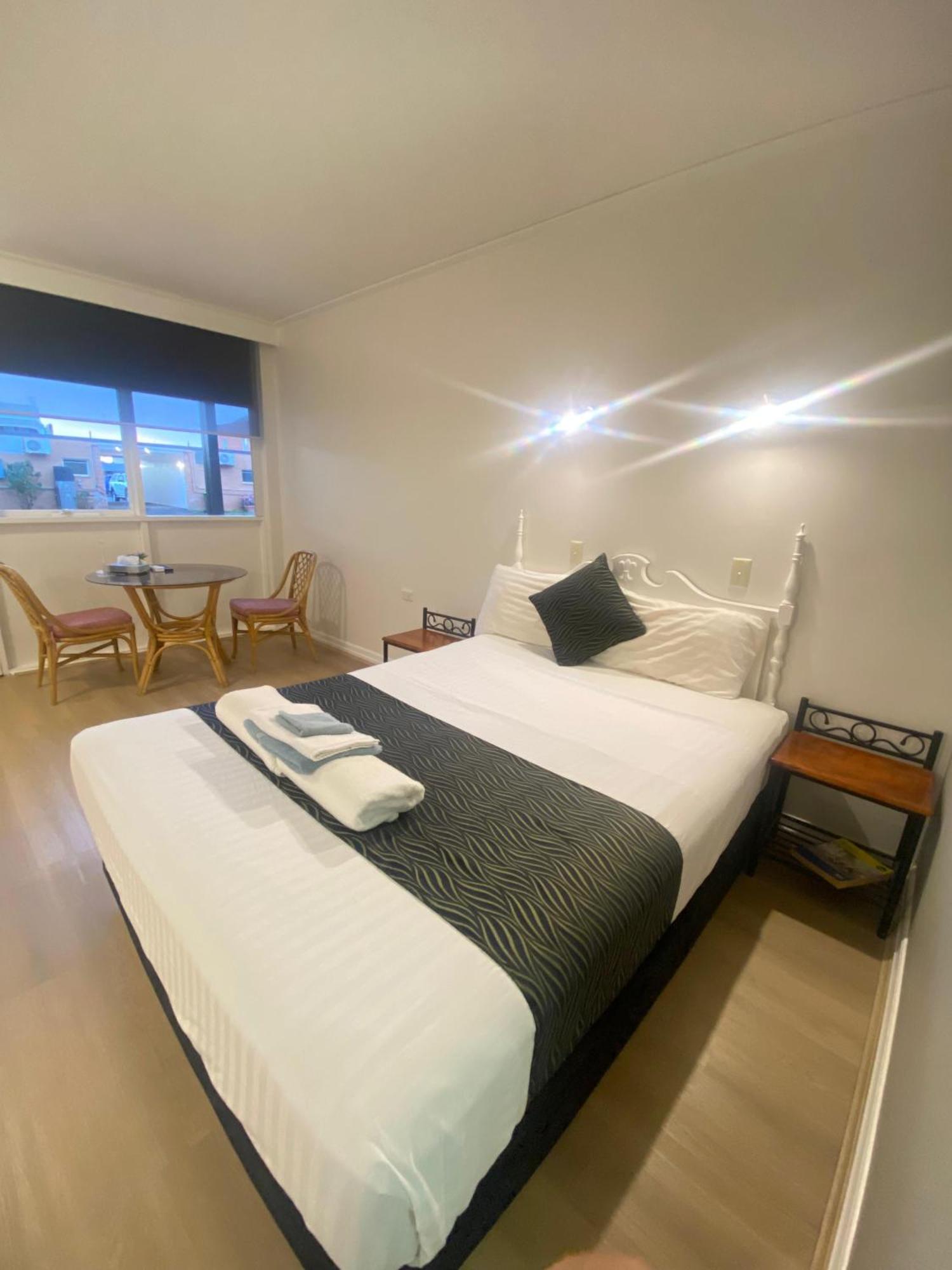 Cobb Inlander Motel Hay Buitenkant foto